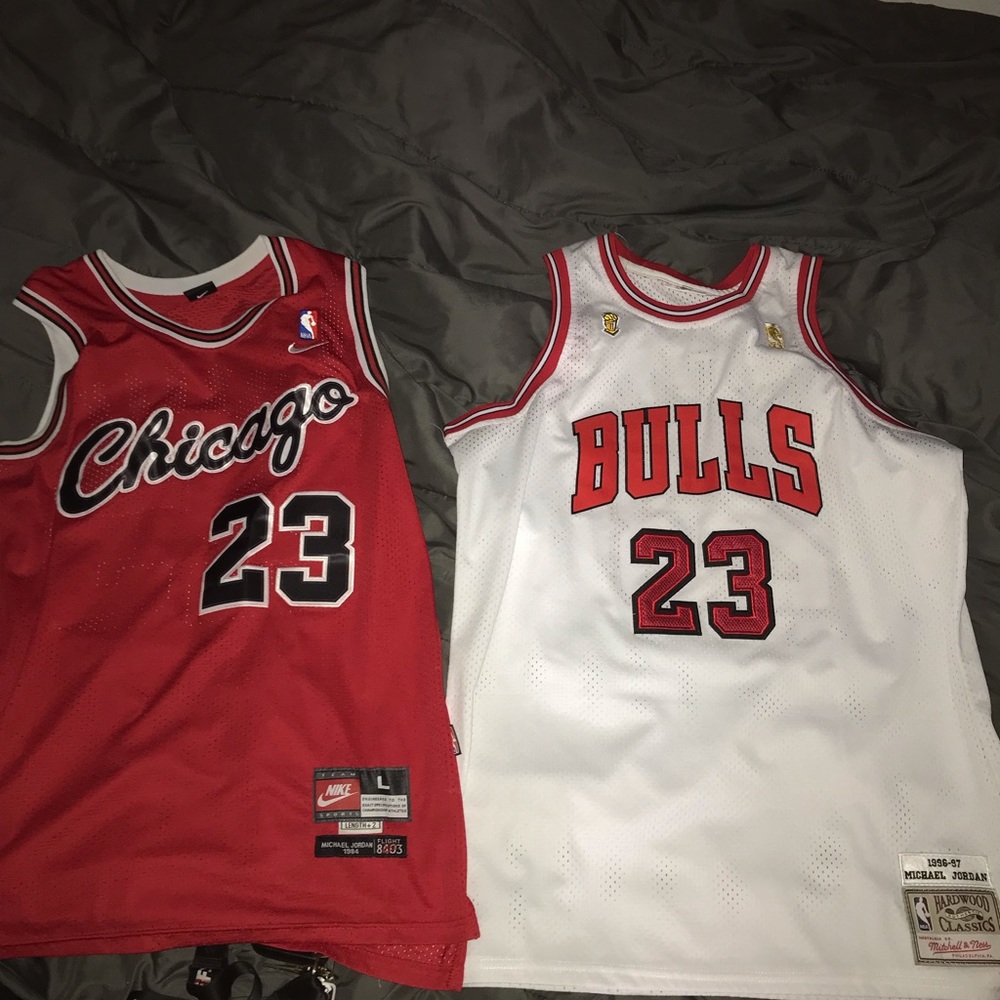 Michael Jordan throw back jersey